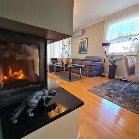 Holiday Home Drago Zara Esterno foto