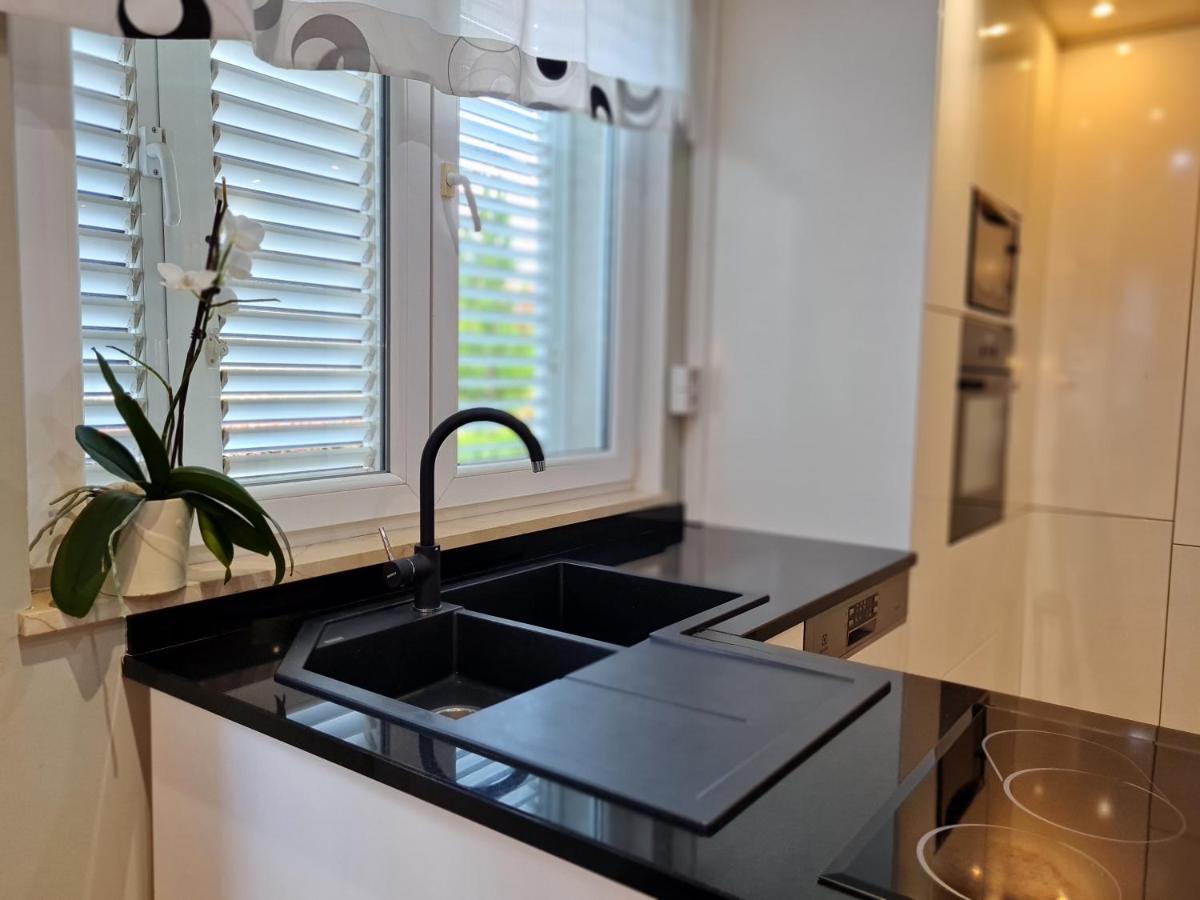 Holiday Home Drago Zara Esterno foto