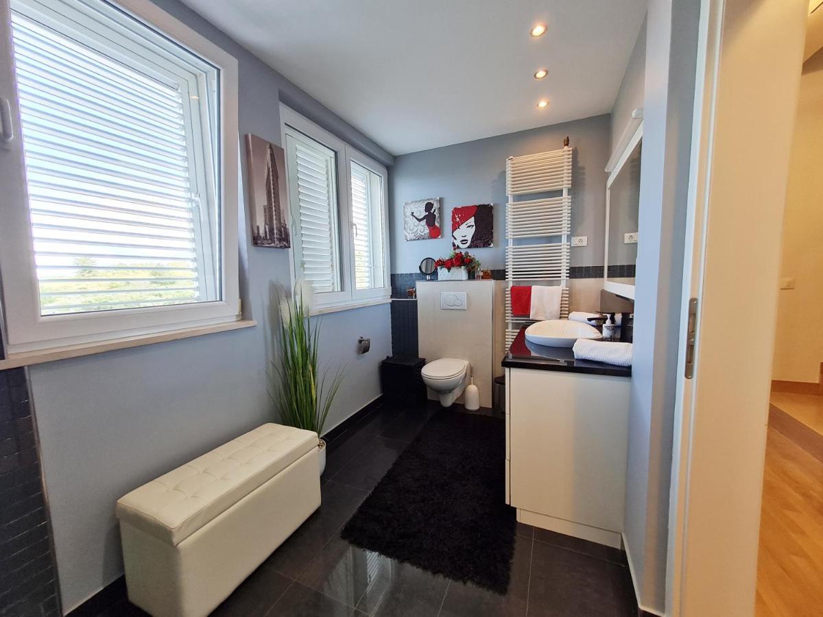Holiday Home Drago Zara Esterno foto