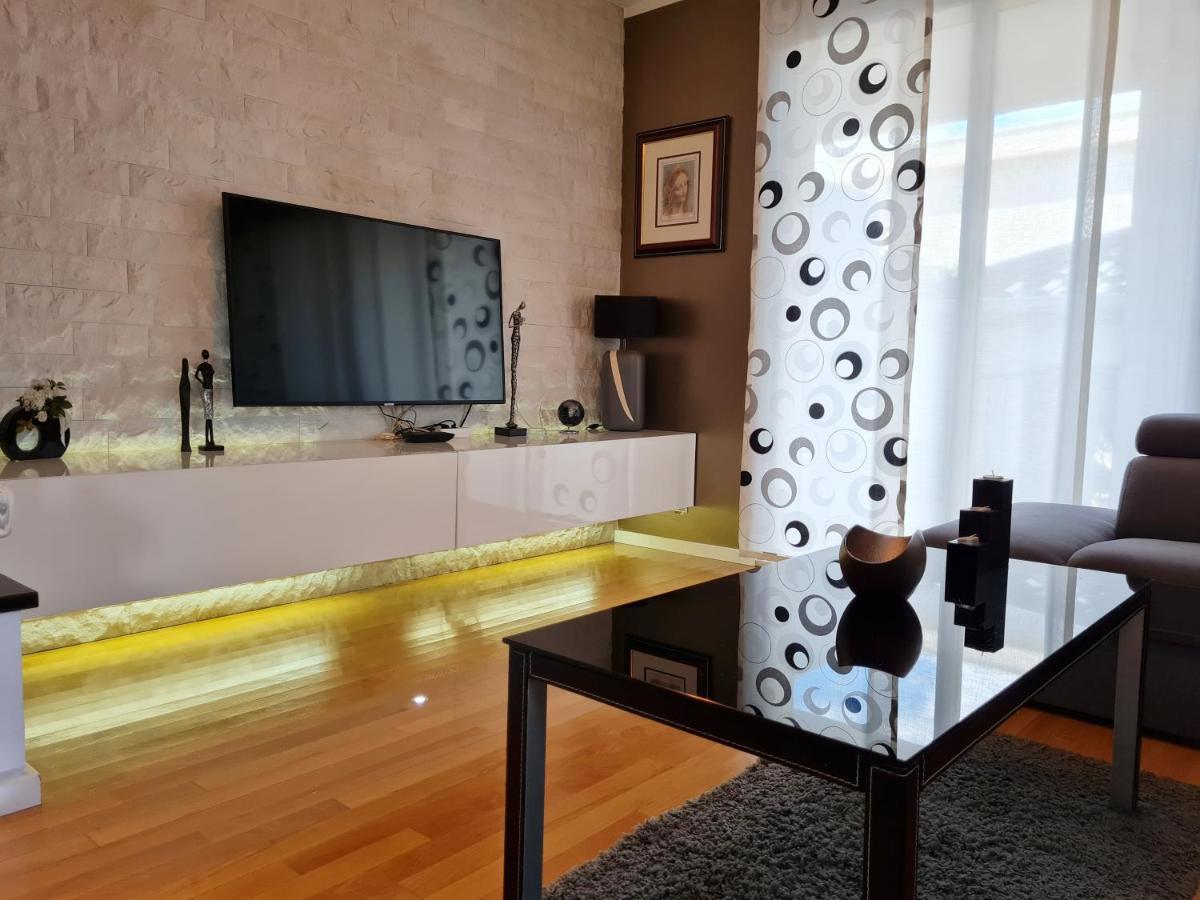 Holiday Home Drago Zara Esterno foto