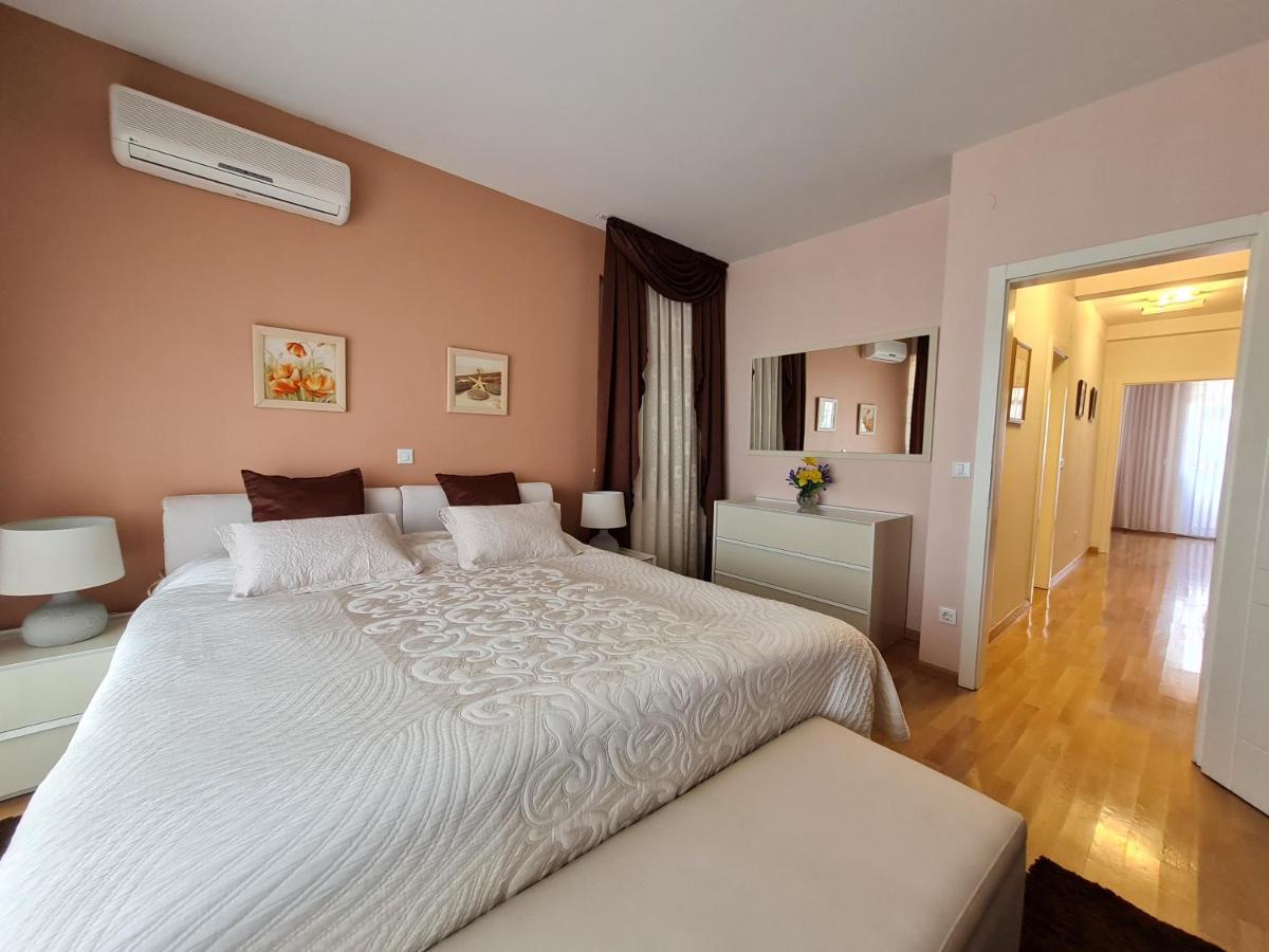 Holiday Home Drago Zara Esterno foto